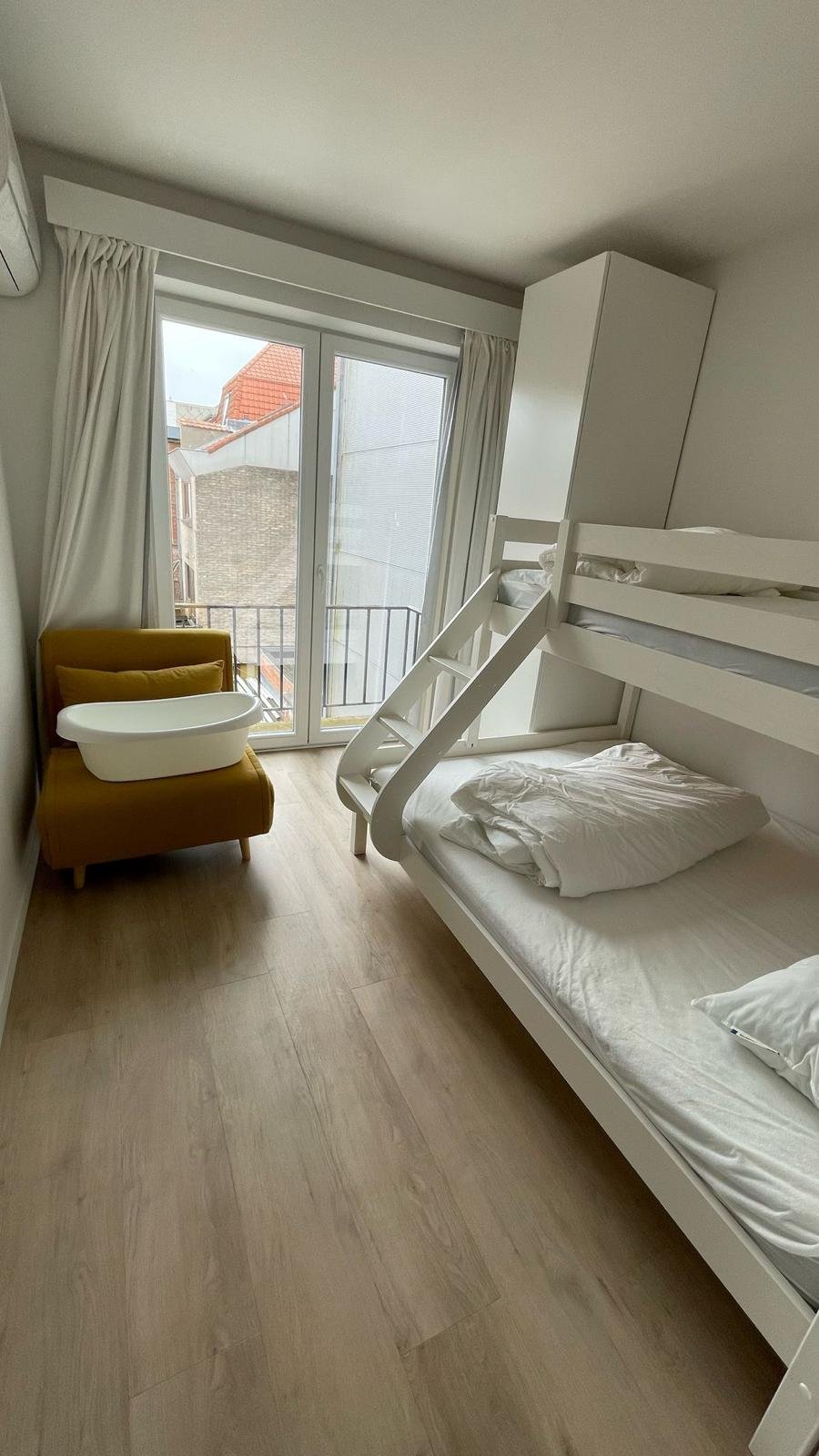 Chambre 2 — lit double